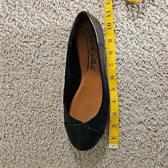 EUC Size 9M, Zodiac Black Ballerina Flat - Picture 5 of 5
